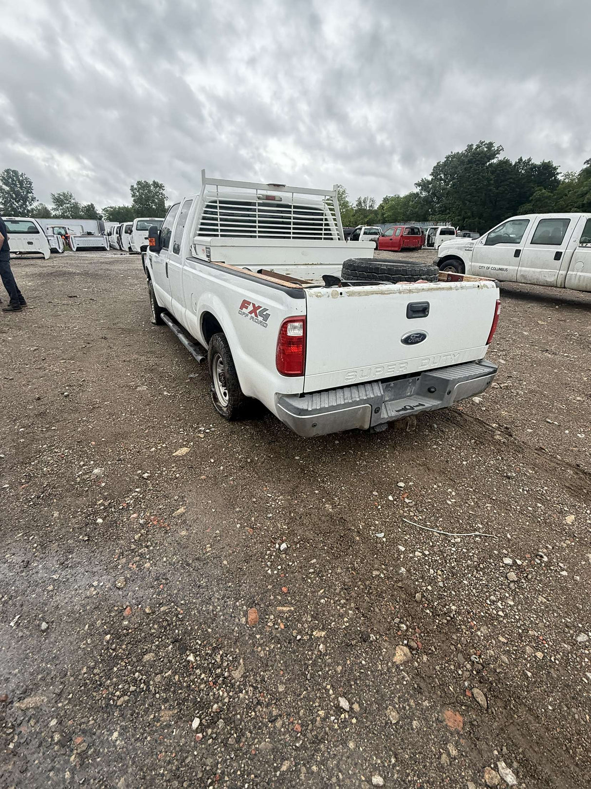 2010 Ford F-250 Extended Cab 6.5ft Short Bed Super Duty 5.4L triton 4x4 - FULL PART OUT