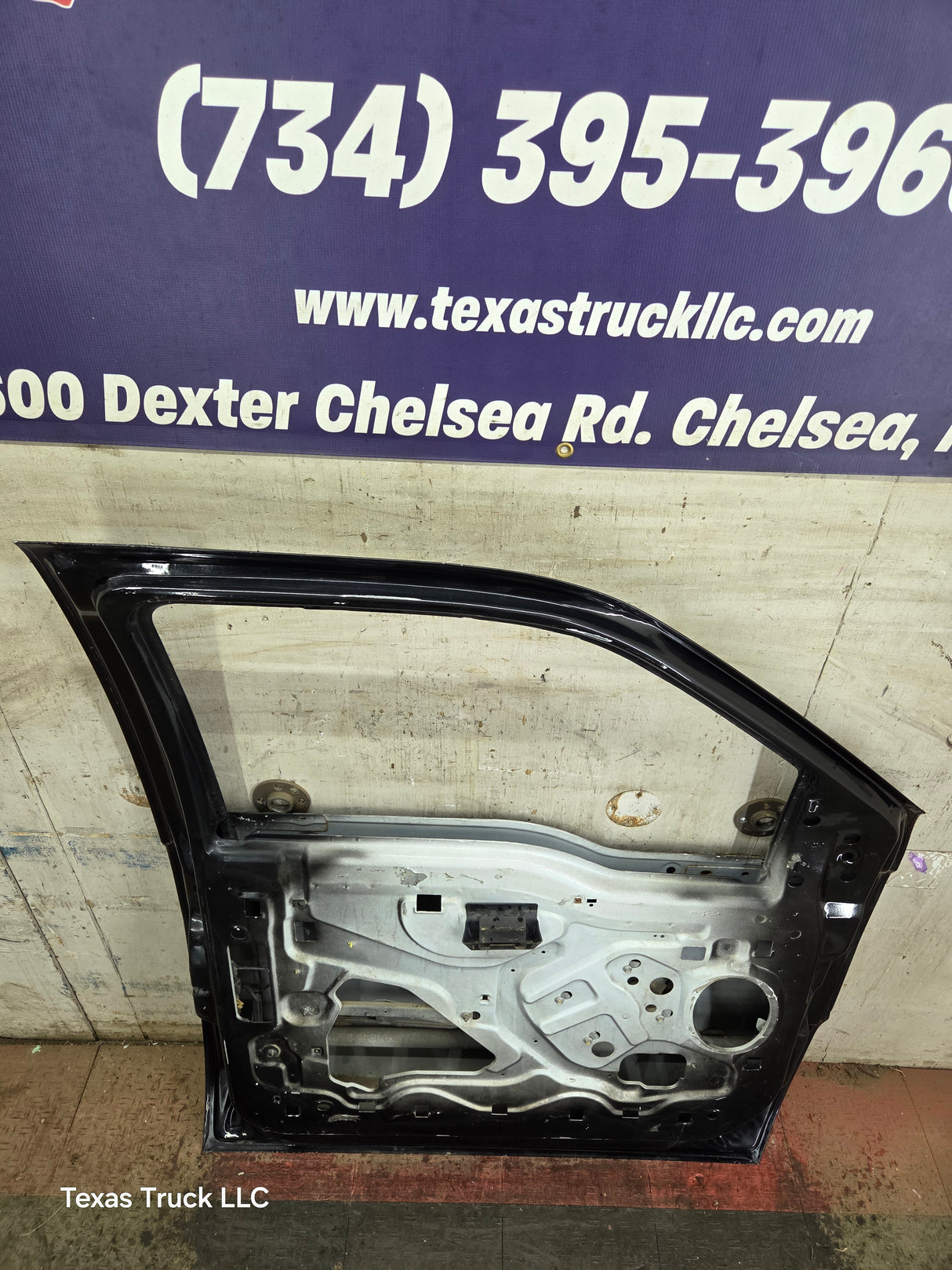 1999-2011 Ford Super Duty LH Driver Side Front Door F250 F350 F450 F550