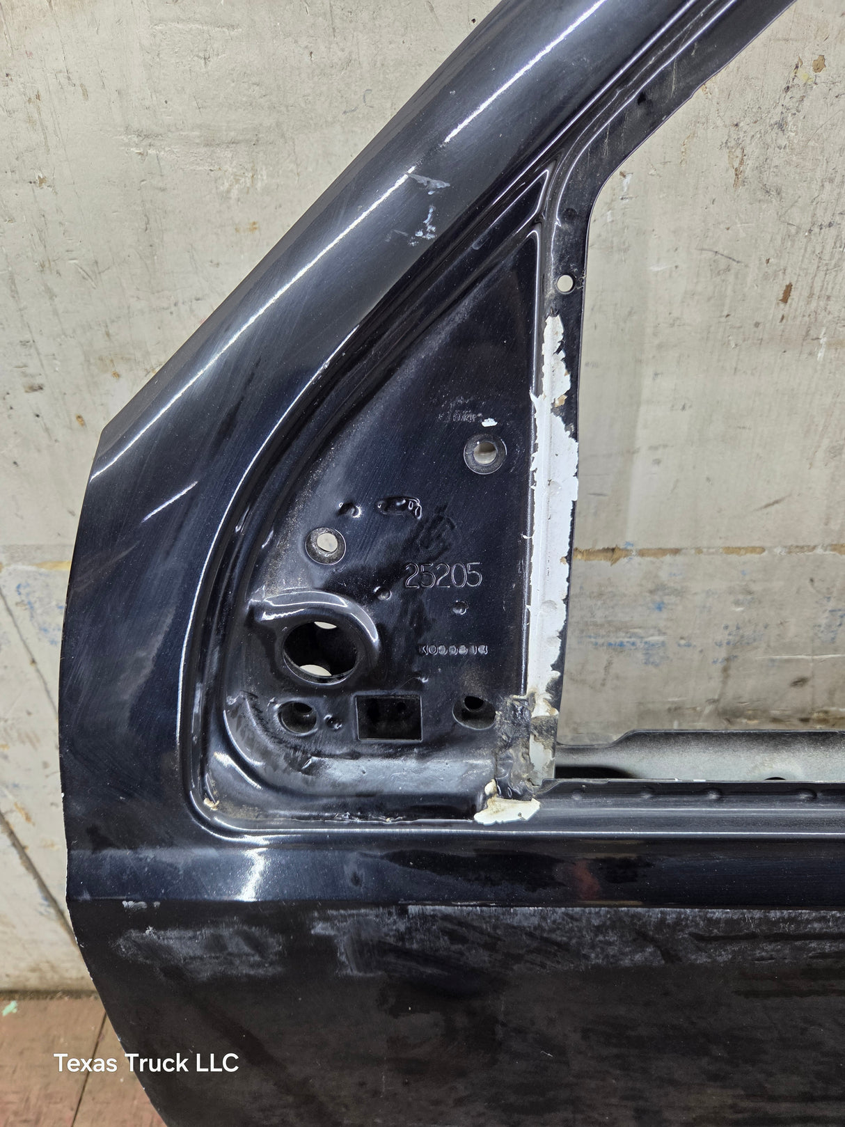 1999-2011 Ford Super Duty LH Driver Side Front Door F250 F350 F450 F550