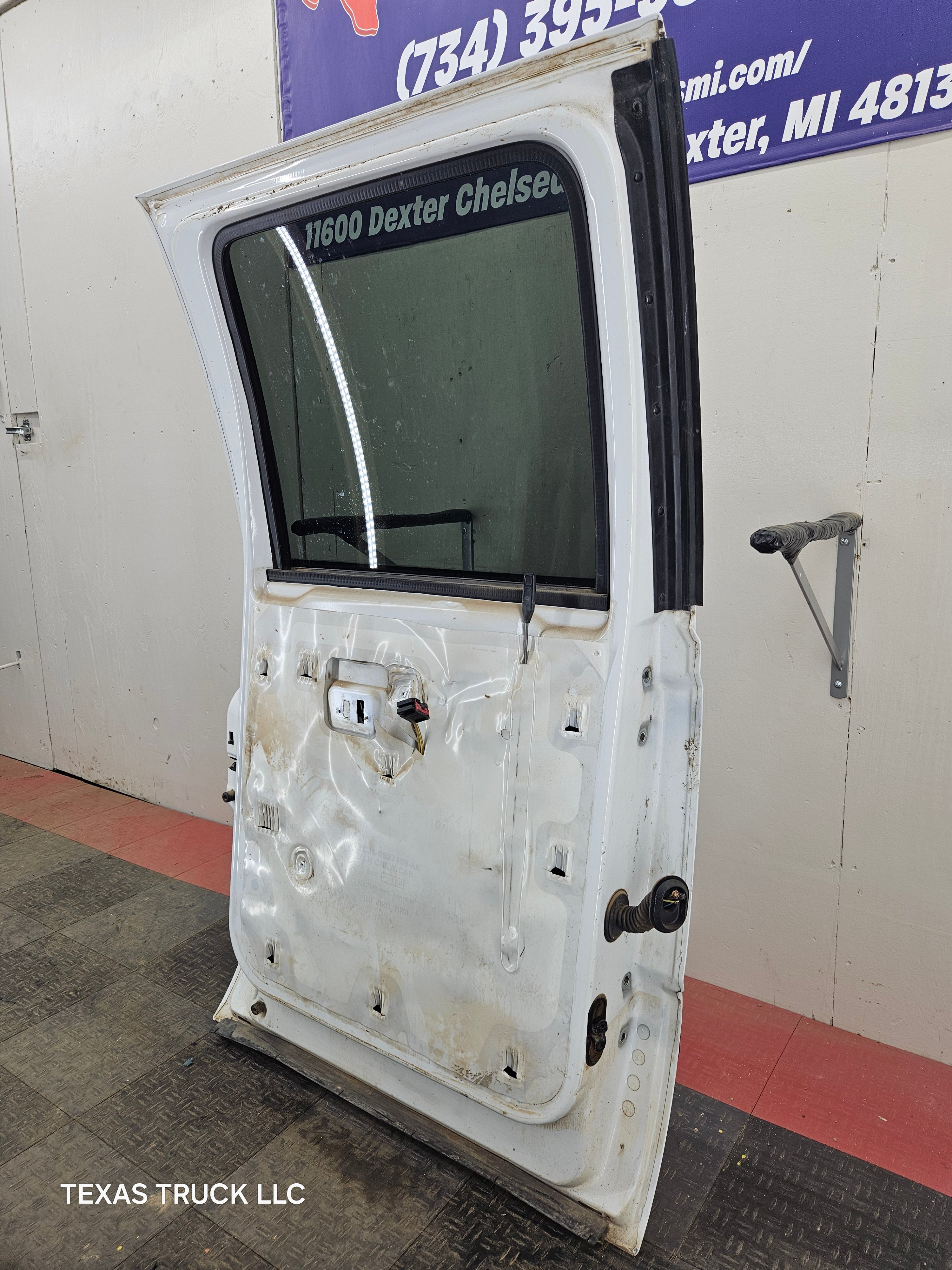 1999-2016 Ford Super Duty Rear Crew Cab Driver Door F250 F350 F450
