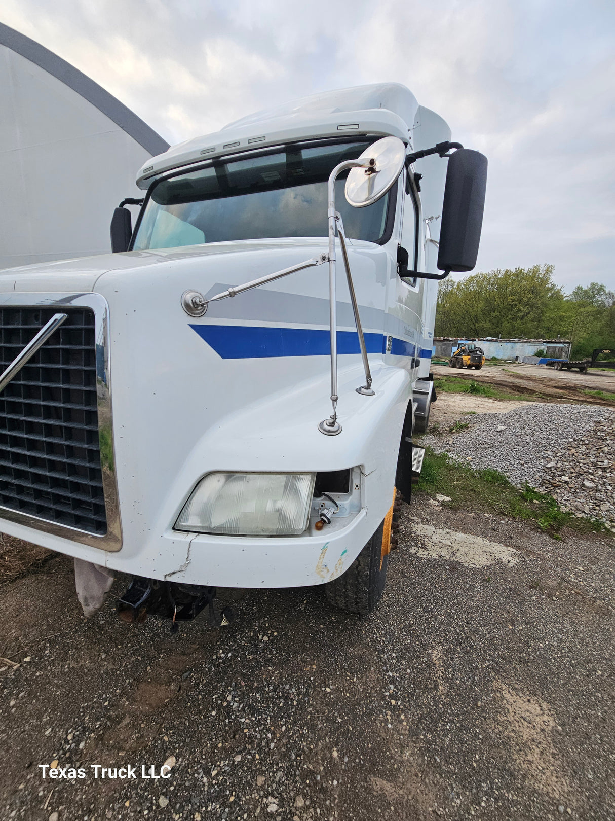 2014 Volvo VNM T/A Sleeper Truck Tractor -FULL PART OUT Texas Truck LLC