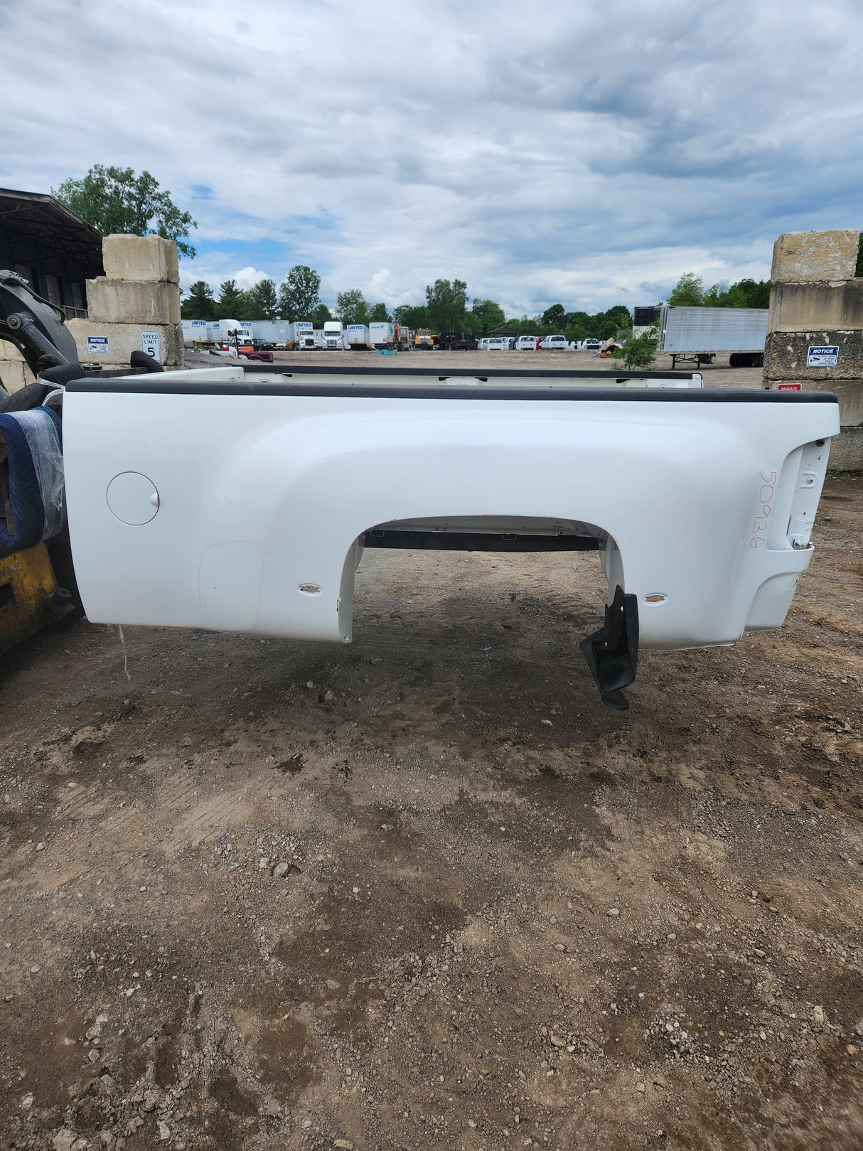 2007-2013 Chevrolet Silverado / GMC Sierra 3500 HD Dually 8' Long Bed Texas Truck LLC