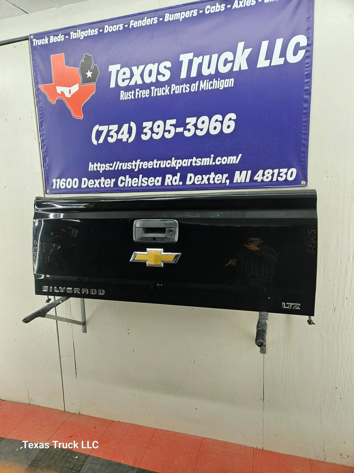 2014-2019 Chevrolet / GMC Tailgate Texas Truck LLC