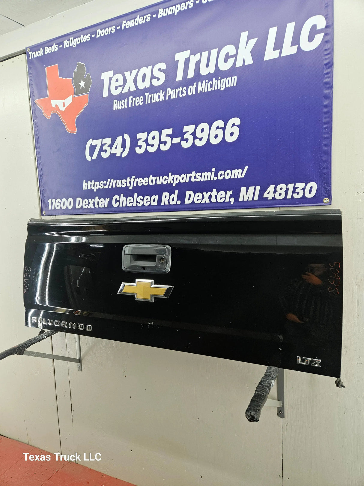 2014-2019 Chevrolet / GMC Tailgate Texas Truck LLC