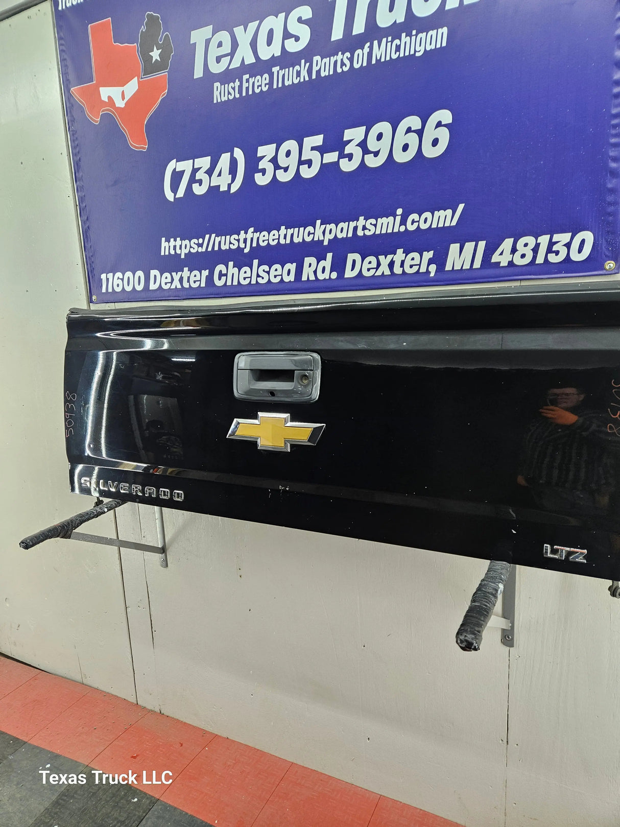 2014-2019 Chevrolet / GMC Tailgate Texas Truck LLC