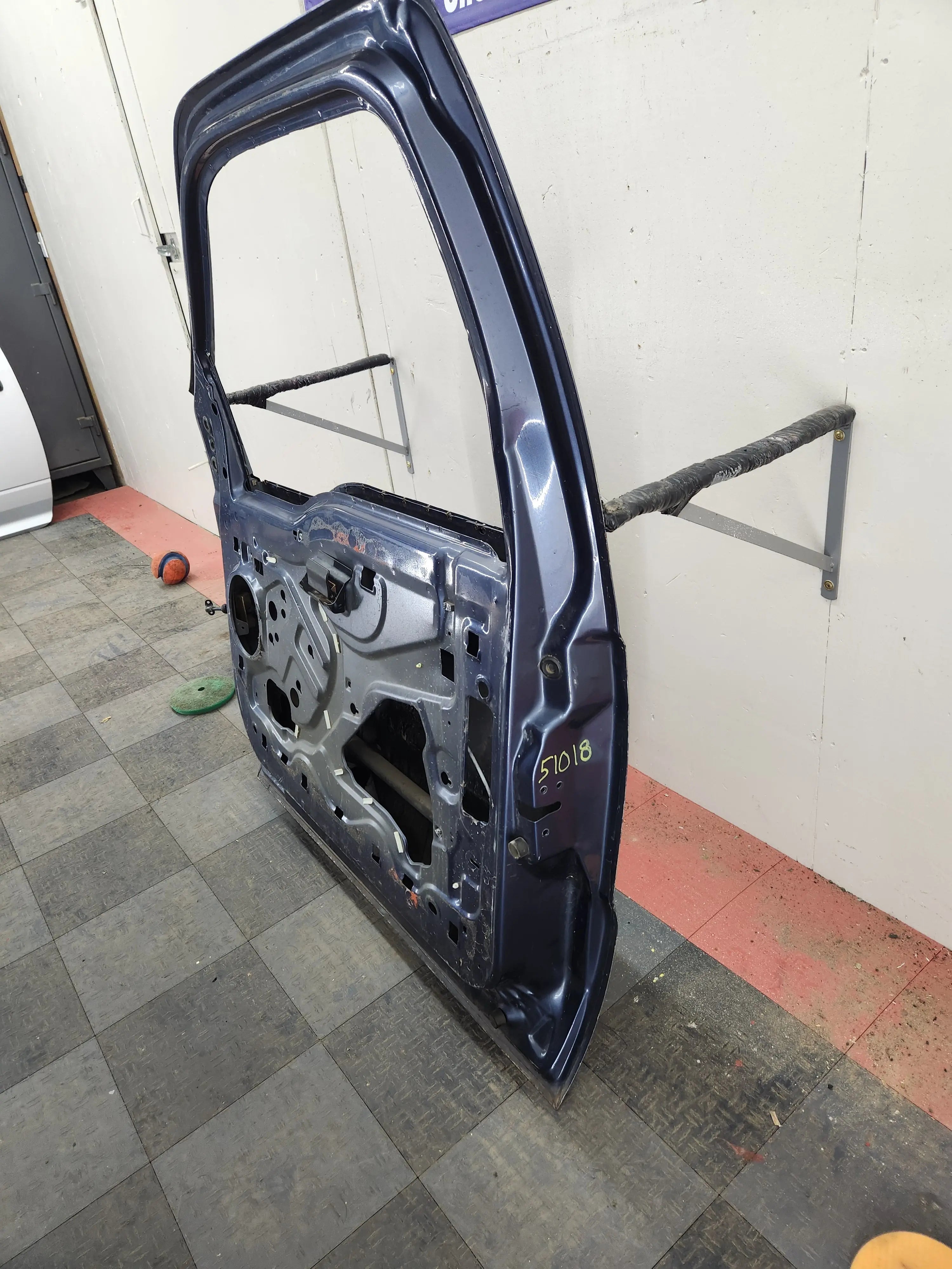 For Ford E-550 Super Duty Door Mirror 2003 Passenger Side | Manual | Replacement For FO1321238 | 7C2Z 17682 DA Front Side Door Lock Actuator for Ford E-350 E-450 E-550 Super