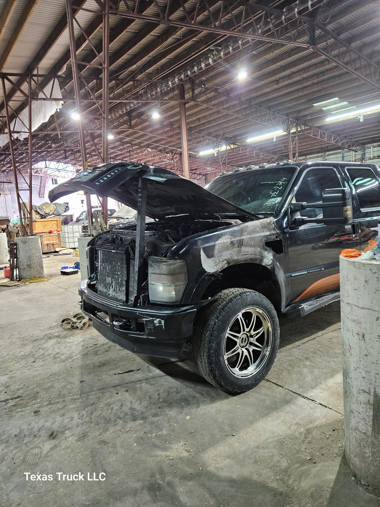 2008 Ford F-350 Super Duty Harley-Davidson Edition 6.4L Power Stroke - FULL PART OUT Texas Truck LLC