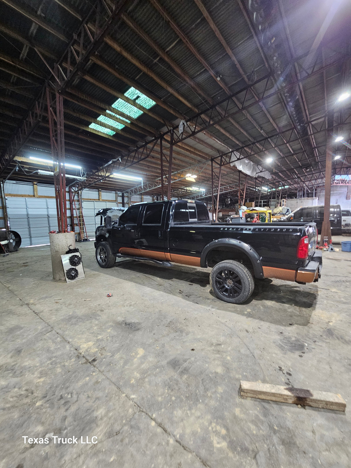 2008 Ford F-350 Super Duty Harley-Davidson Edition 6.4L Power Stroke - FULL PART OUT Texas Truck LLC