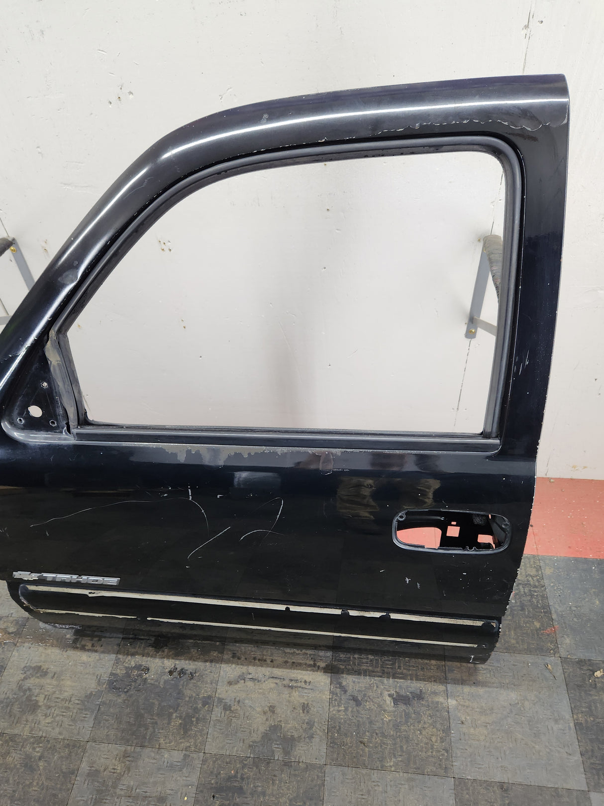 1999-2006 Chevrolet Silverado / GMC Sierra 1500 2500 3500 HD Front Driver Door LH Texas Truck LLC