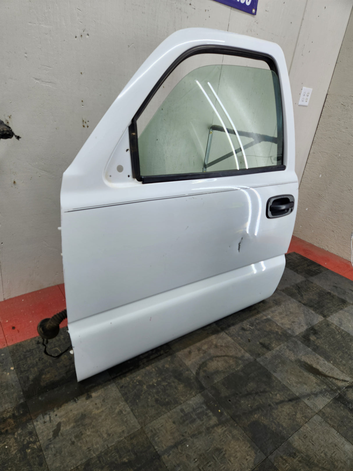 1999-2006 Chevrolet Silverado / GMC Sierra 1500 2500 3500 HD Front Driver Door LH Texas Truck LLC