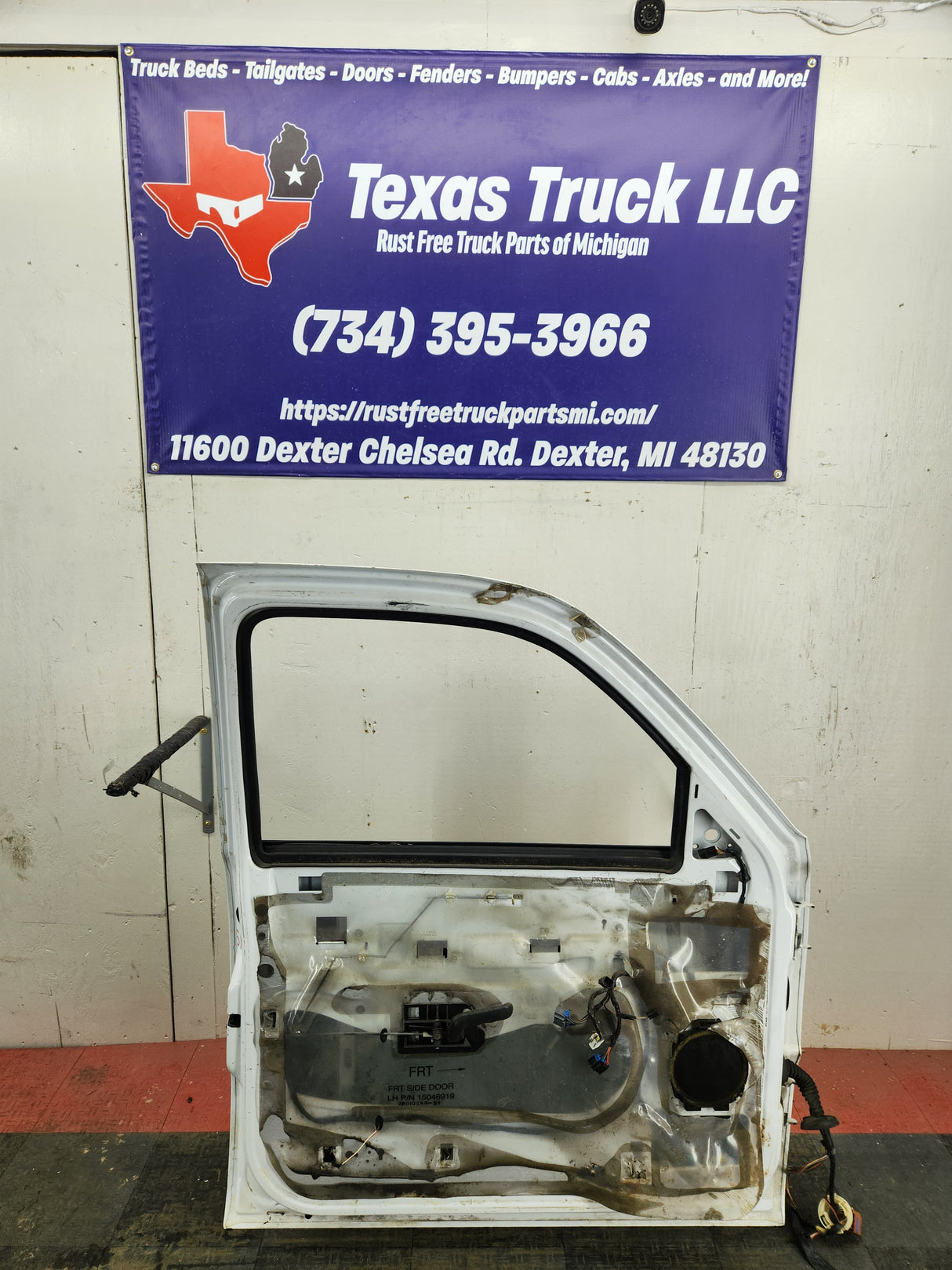 1999-2006 Chevrolet Silverado / GMC Sierra 1500 2500 3500 HD Front Driver Door LH Texas Truck LLC