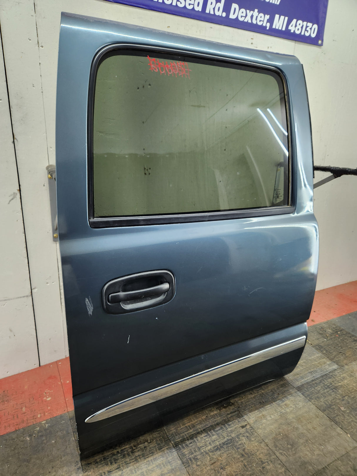 1999-2006 Chevrolet Silverado / GMC Sierra 1500 2500 3500 HD Passenger side Crew Cab rear door