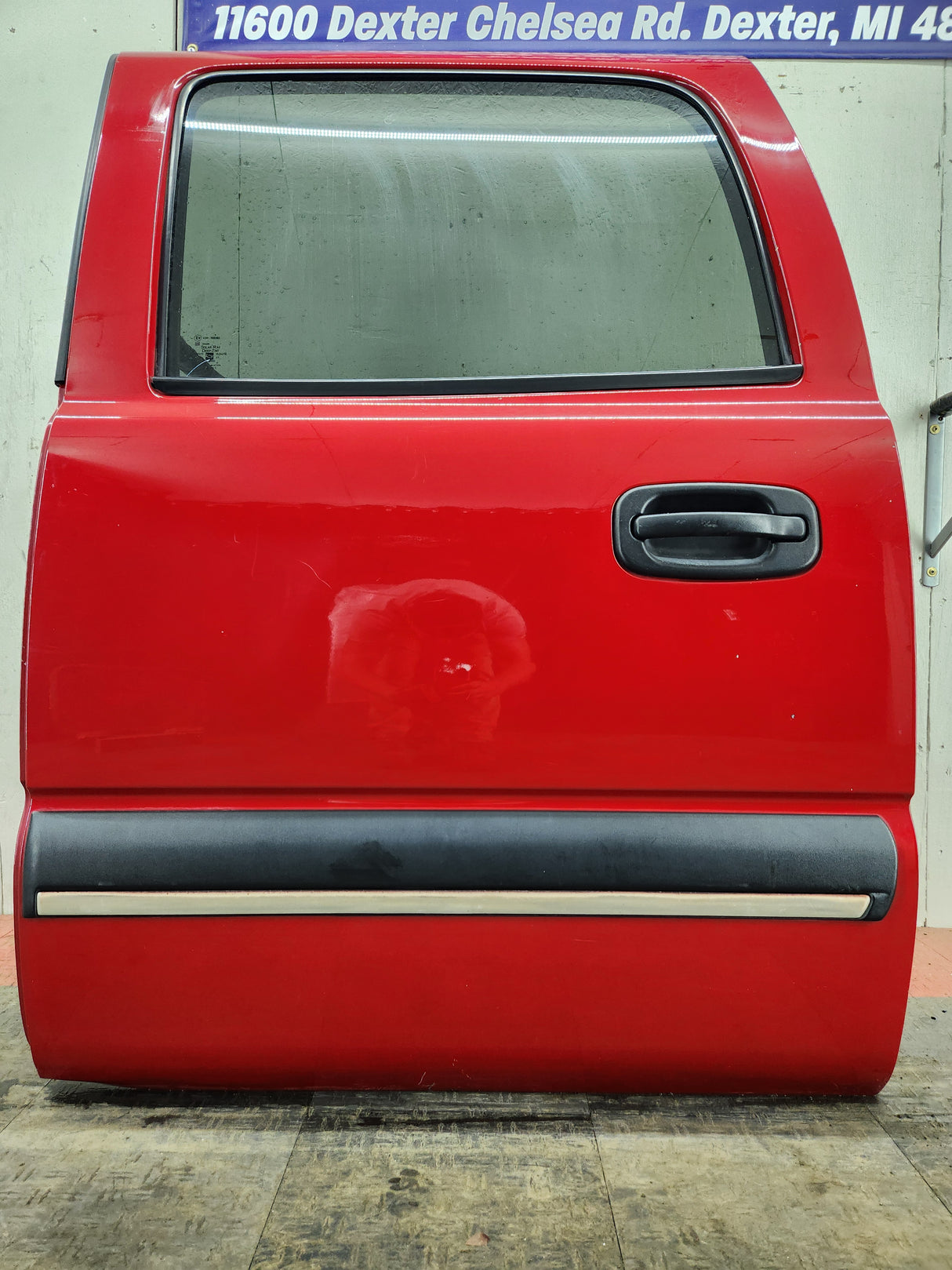 1999-2006 Chevrolet Silverado / GMC Sierra 1500 2500 3500 HD Driver side Crew Cab rear door