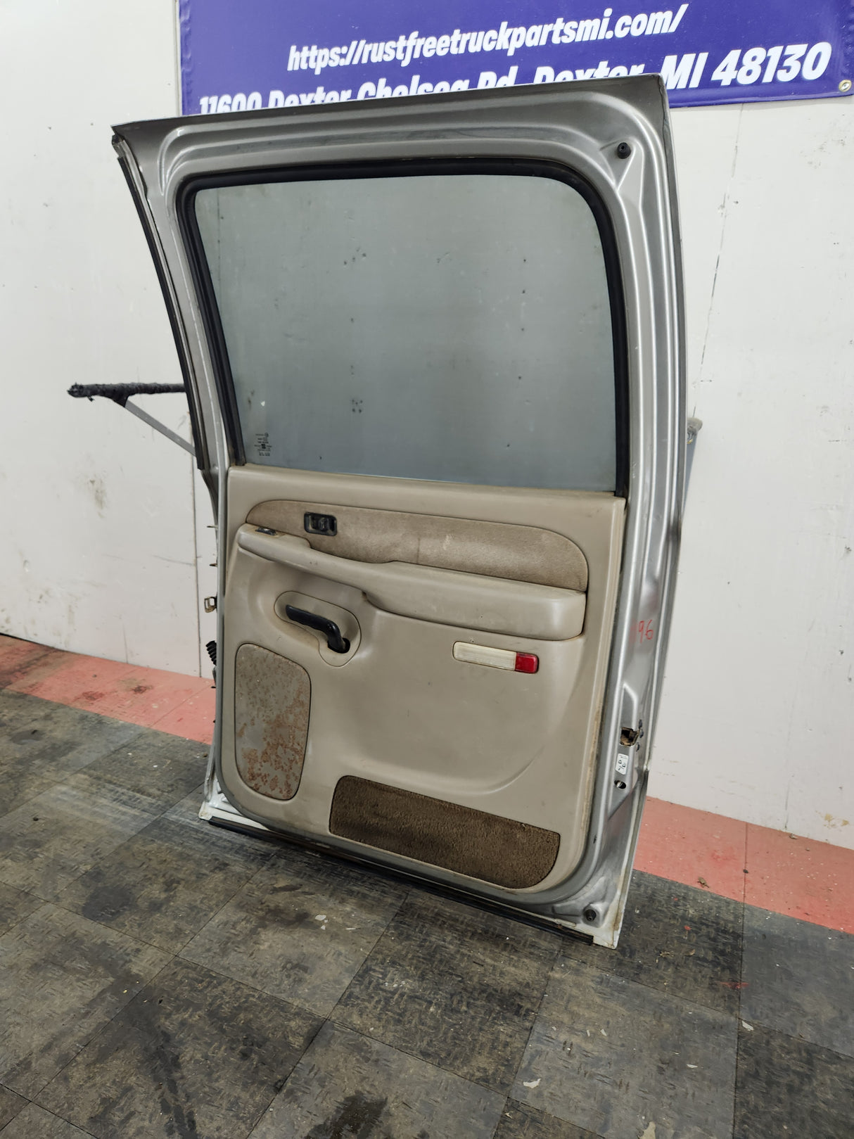 1999-2006 Chevrolet Silverado / GMC Sierra 1500 2500 3500 HD Passenger side Crew Cab rear door