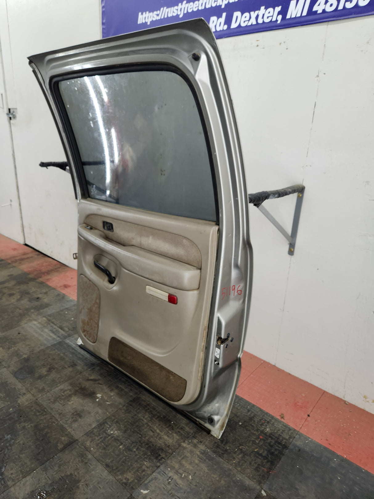 1999-2006 Chevrolet Silverado / GMC Sierra 1500 2500 3500 HD Passenger side Crew Cab rear door