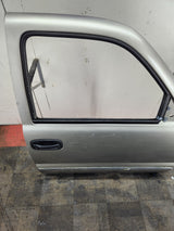 1999-2006 Chevrolet Silverado / GMC Sierra 1500 2500 3500 HD Front Passenger Door RH