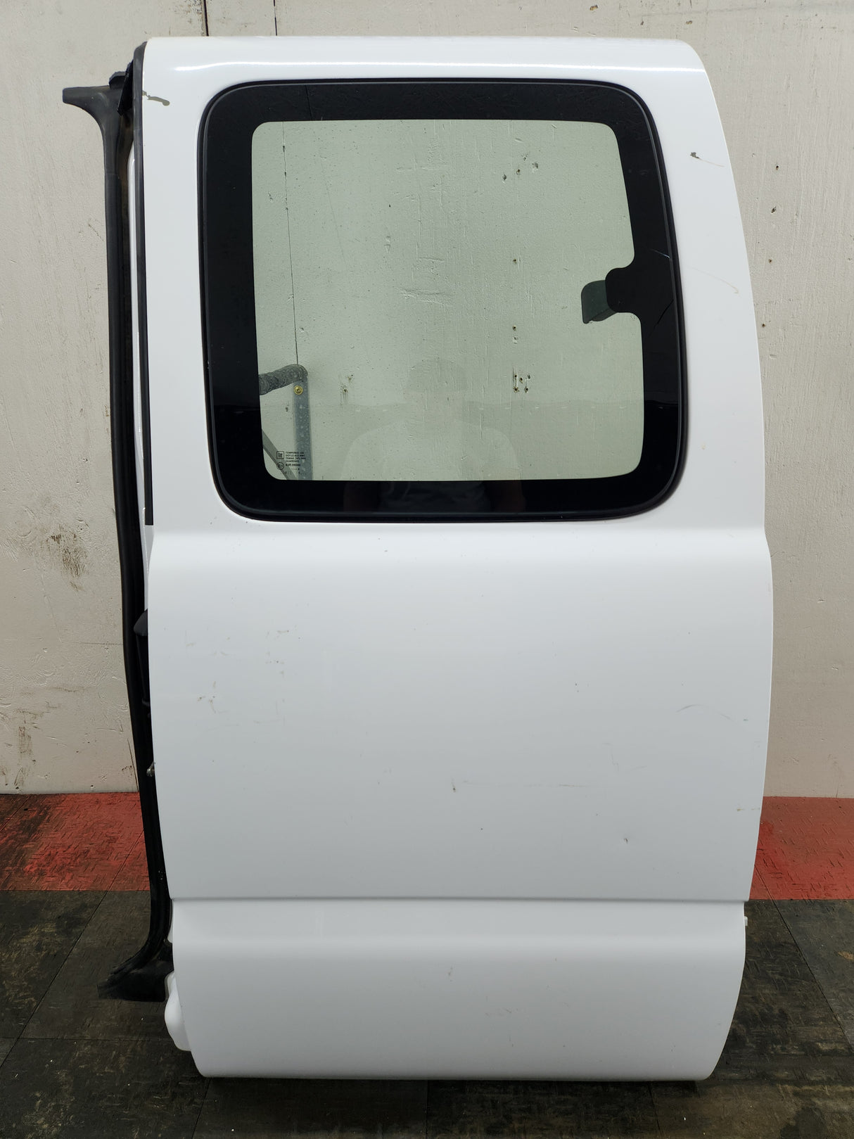 1999-2006 Chevrolet Silverado / GMC Sierra 1500 2500 3500 HD Driver side Extended Cab rear door