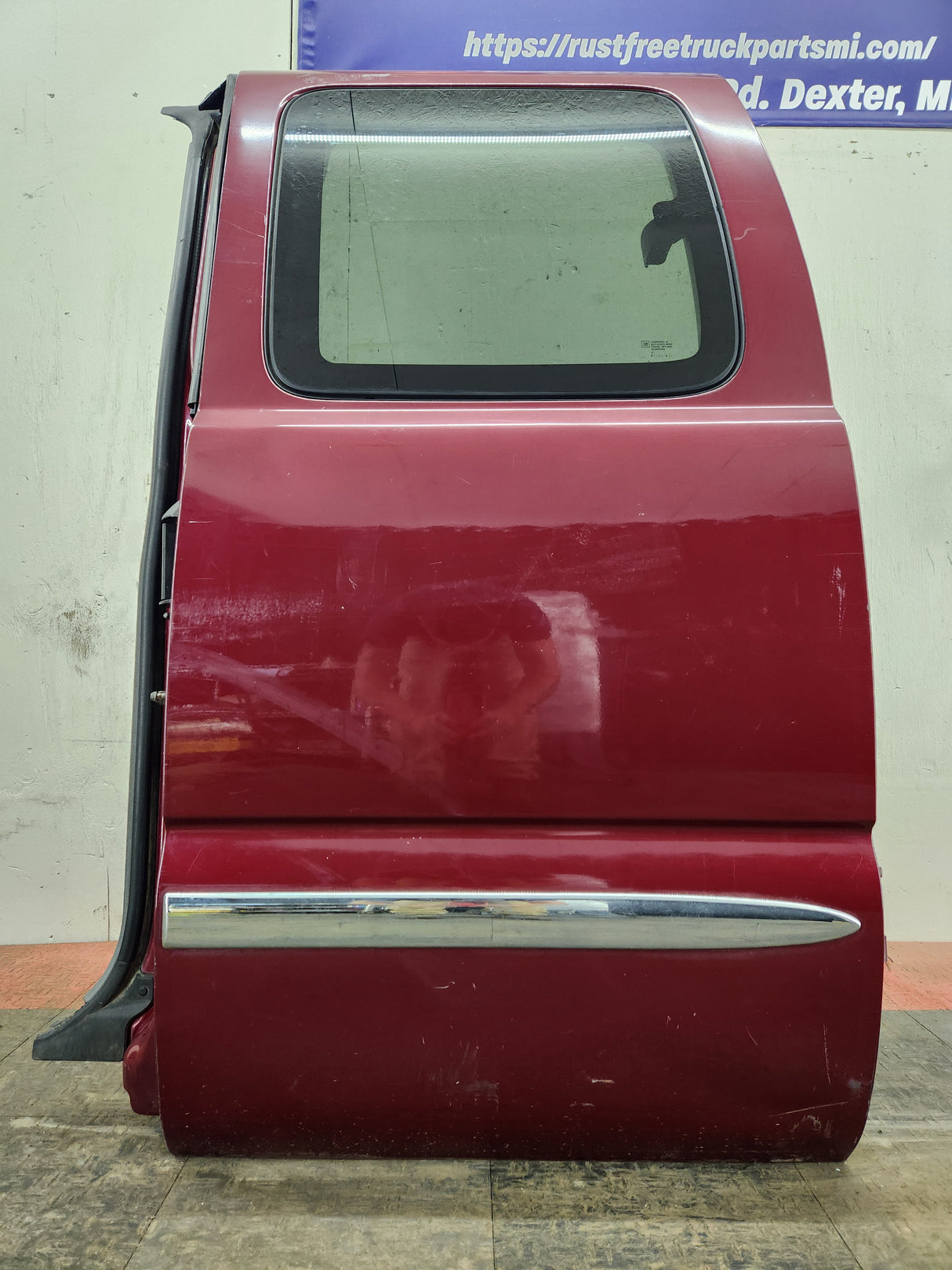 1999-2006 Chevrolet Silverado / GMC Sierra 1500 2500 3500 HD Driver side Extended Cab rear door