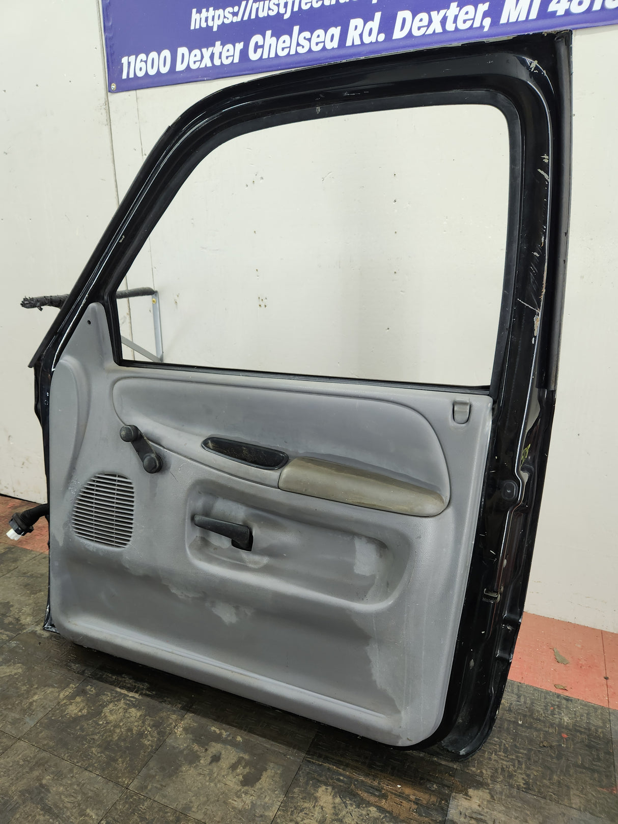 1994-2002 Dodge Ram 2nd Gen Extended Cab Front Door Round Corner Passenger Side RH