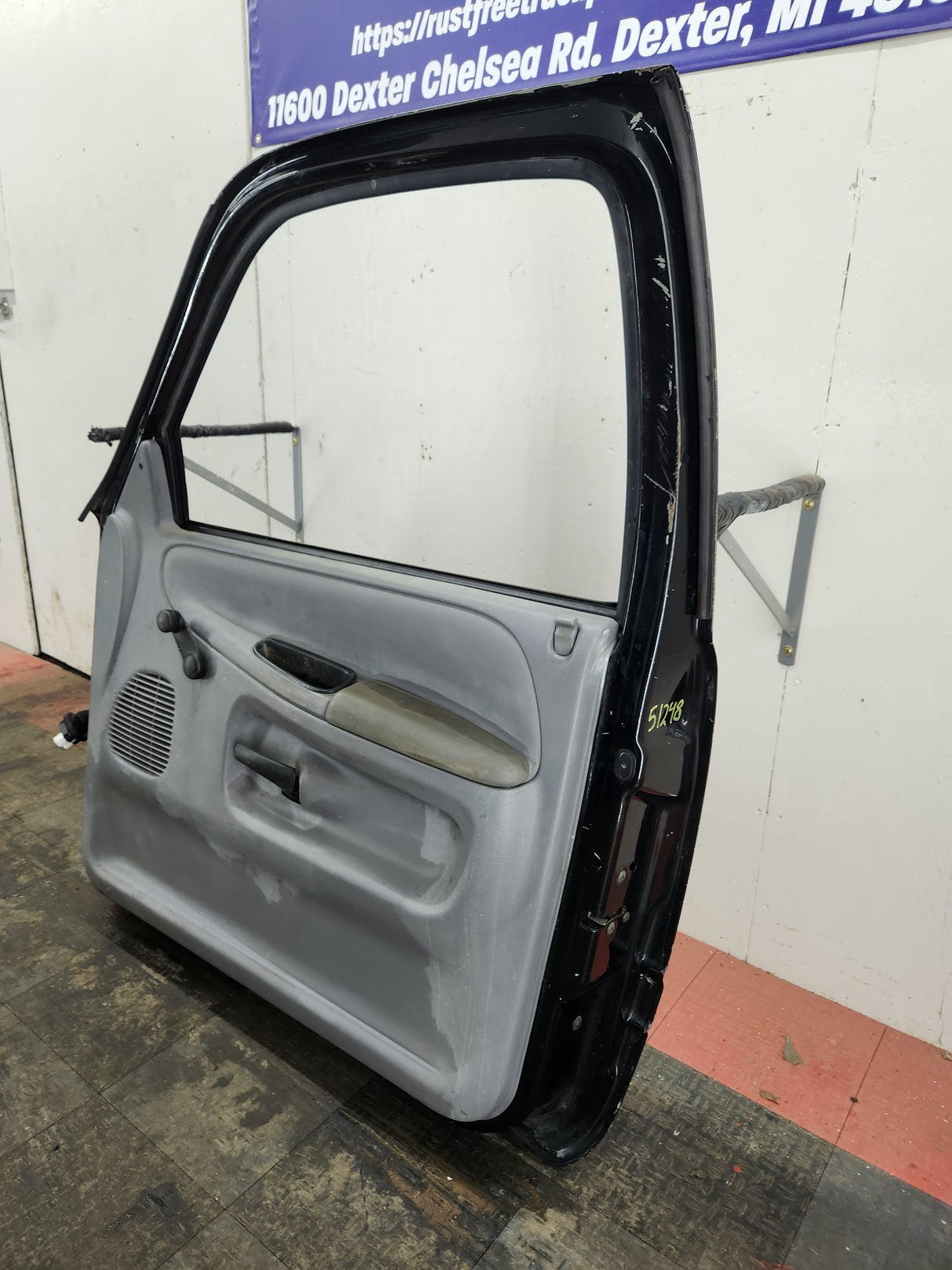 1994-2002 Dodge Ram 2nd Gen Extended Cab Front Door Round Corner Passenger Side RH