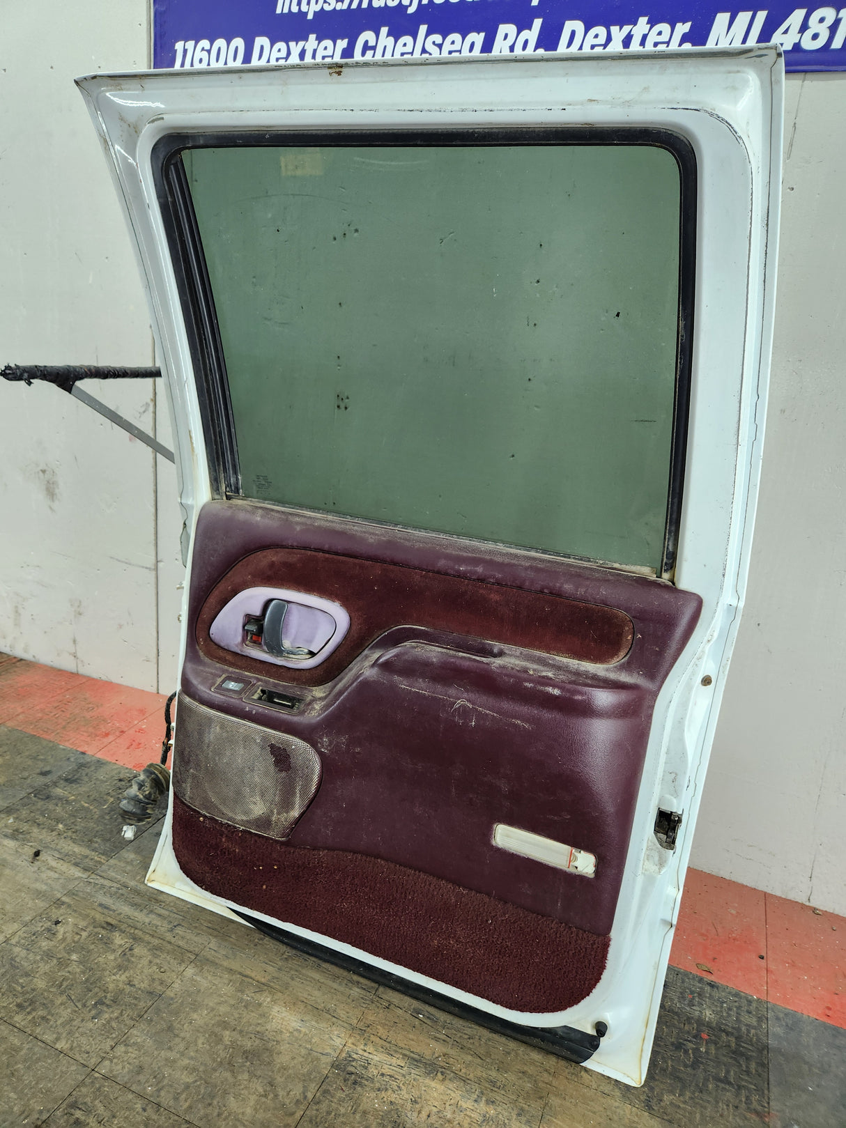 1992-1999 Chevrolet K1500 K2500 K3500 RH Rear Passenger Door