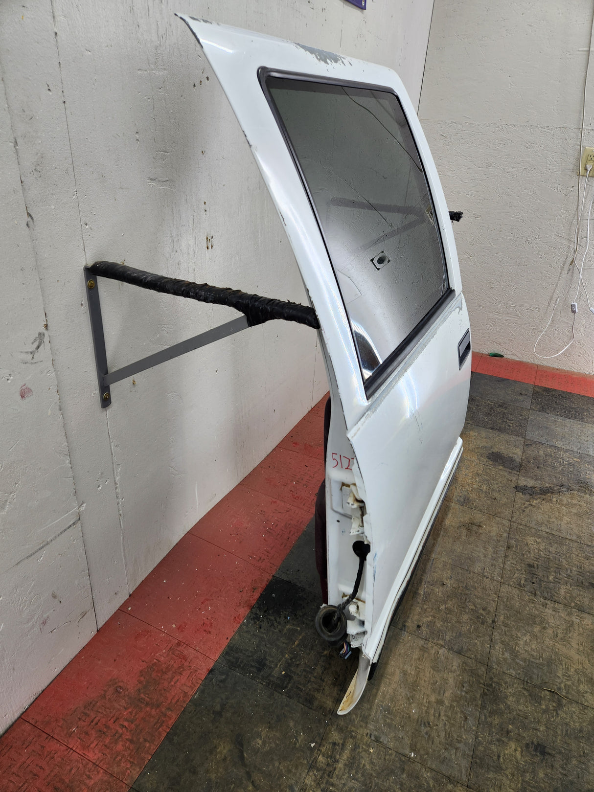 1992-1999 Chevrolet K1500 K2500 K3500 LH Rear Driver Door