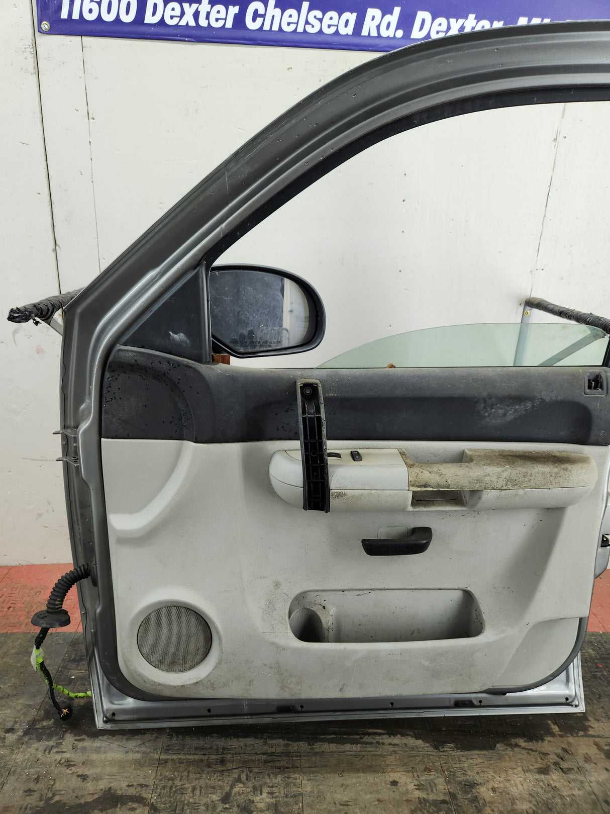 2007-2013 Chevrolet Silverado / GMC Sierra 1500 2500 3500 RH Front Passenger Door