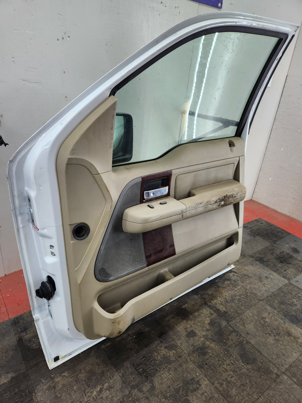 2004-2008 Ford F150 Passenger Front Door