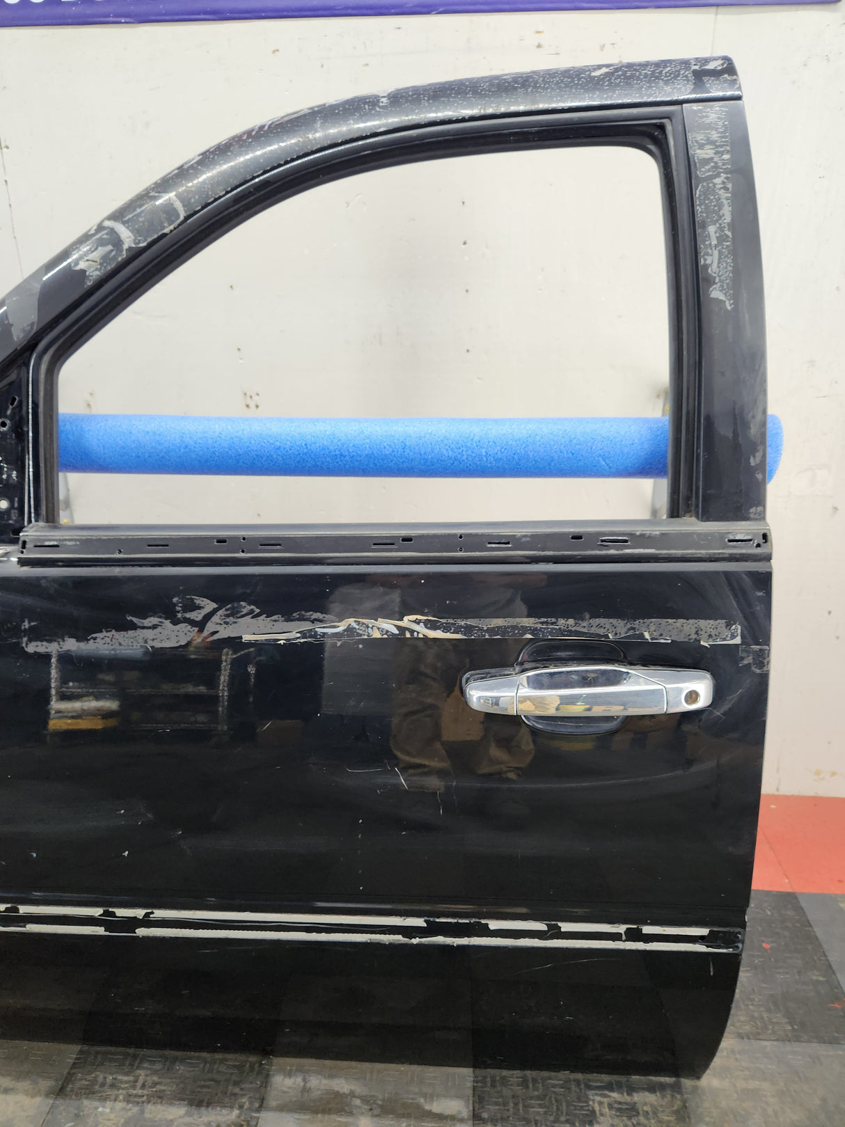2007-2011 Cadillac Escalade LH Front Driver Door