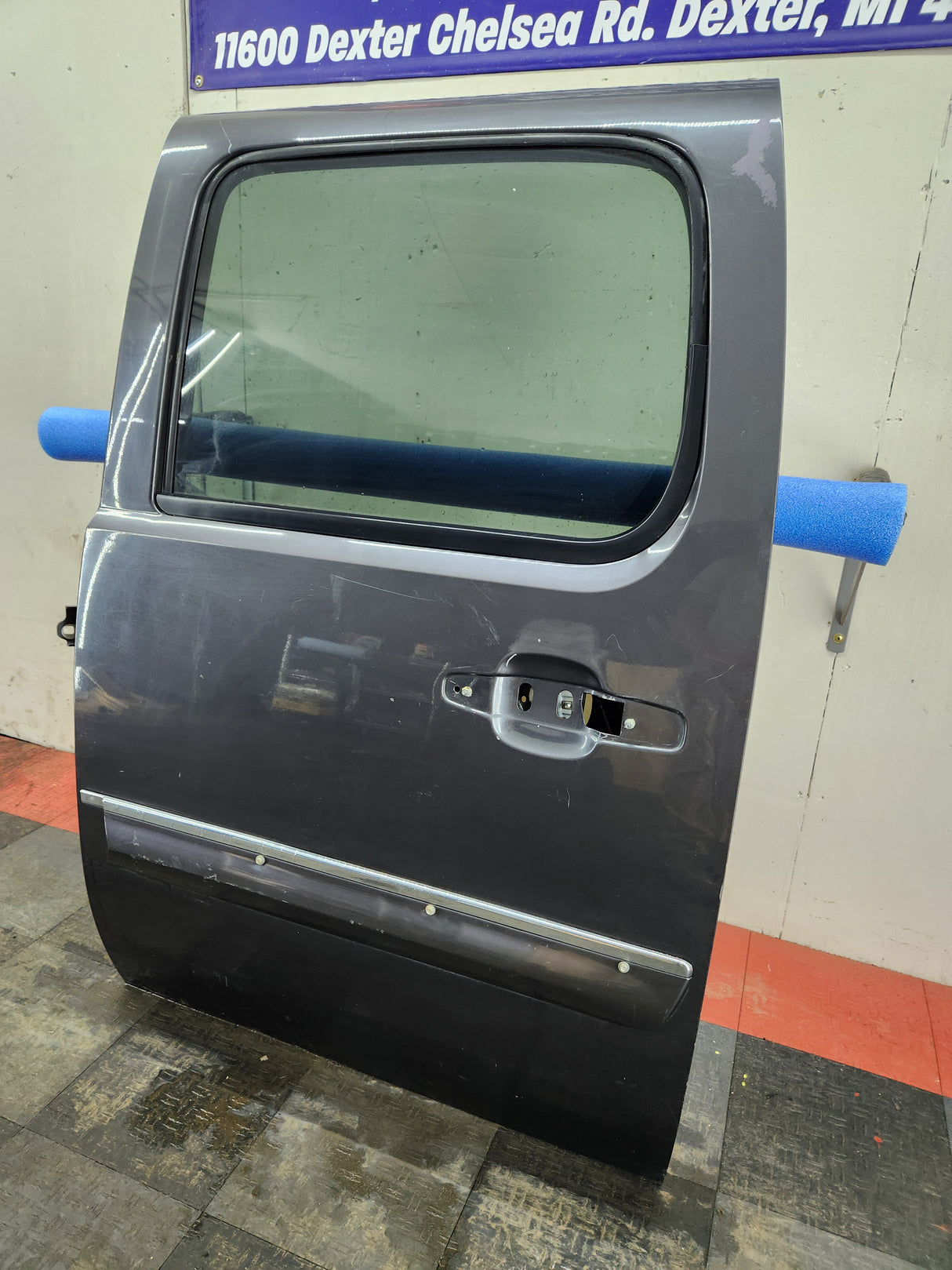 2007-2013 Chevrolet Silverado / GMC Sierra 1500 2500 3500 HD Crew Cab LH Driver Side Rear Door