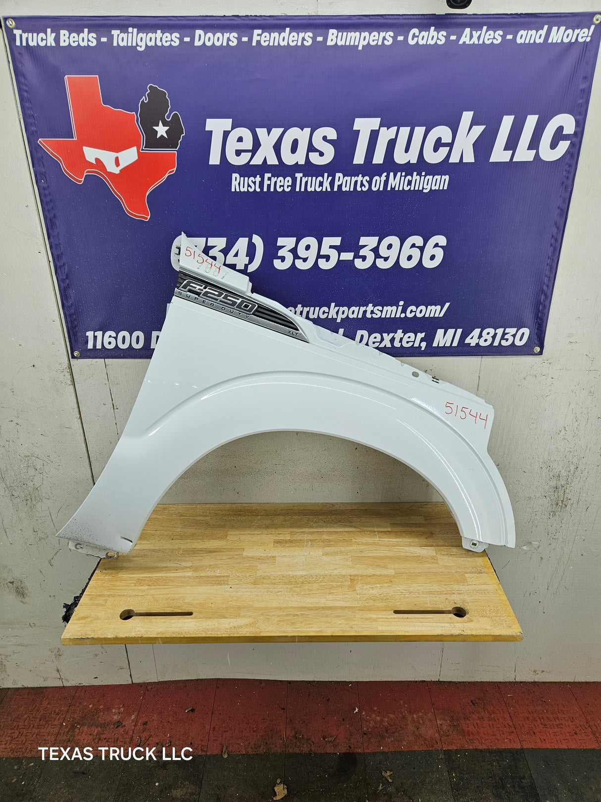 2011-2016 Ford Super Duty F250 F350 RH Passenger Fender