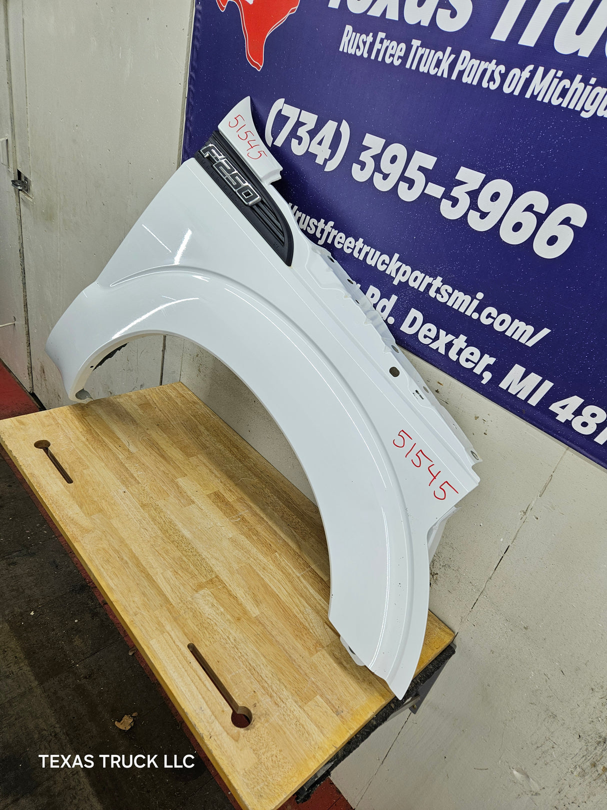 2011-2016 Ford Super Duty F250 F350 RH Passenger Fender