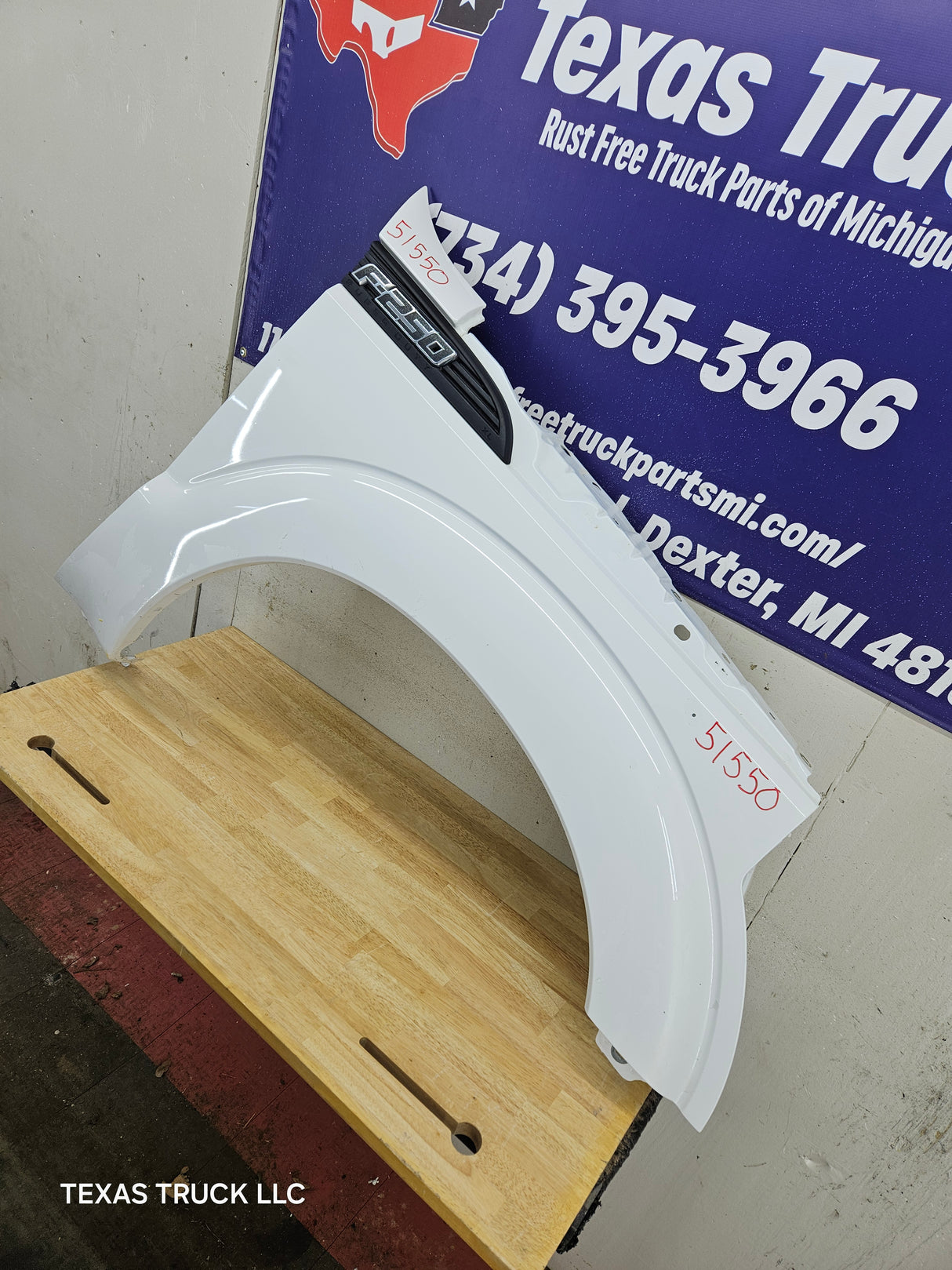 2011-2016 Ford Super Duty F250 F350 RH Passenger Fender