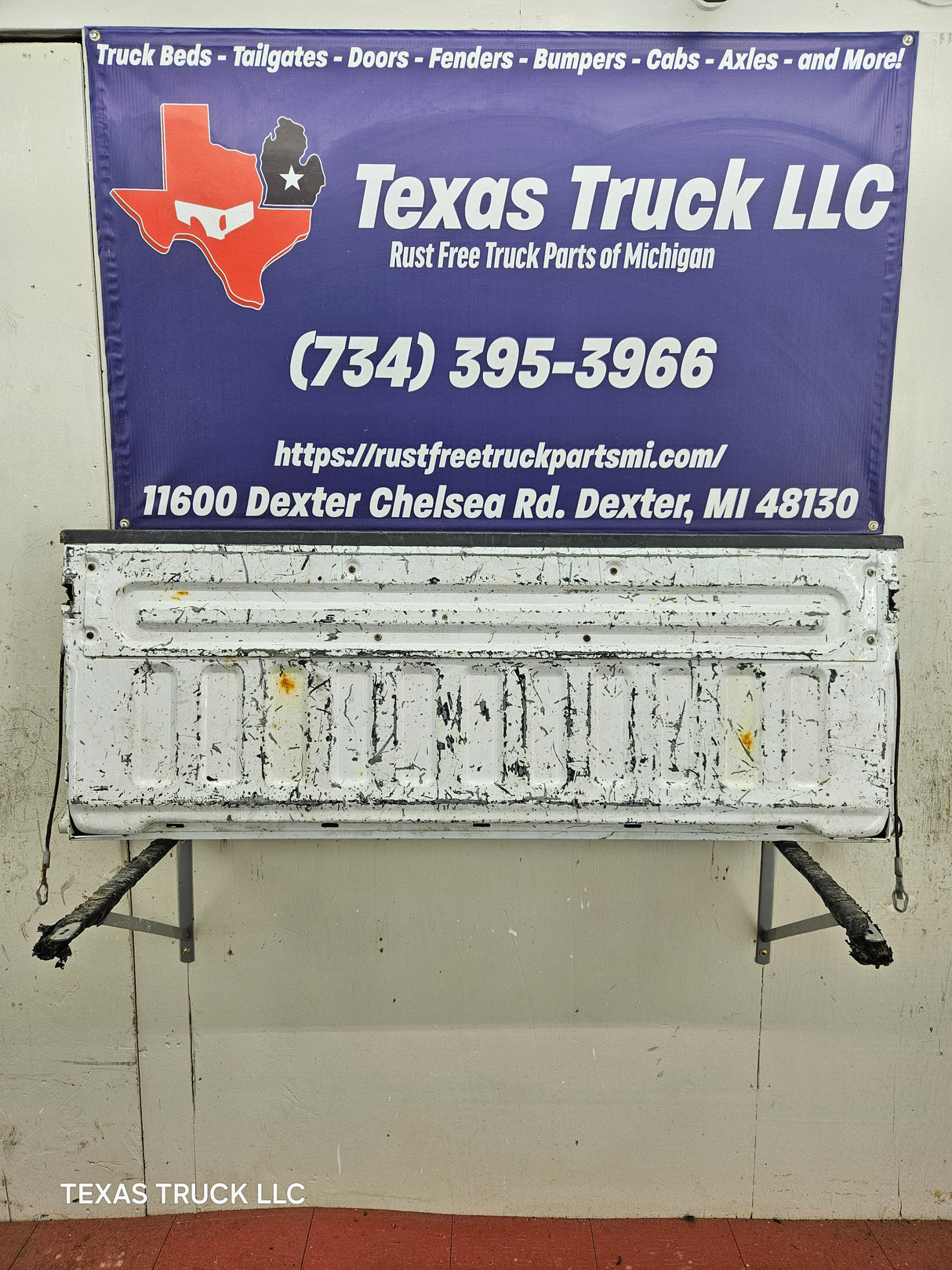 1997-2003 F150 / 1999-2007 Ford F250 F350 F450 F550 Super Duty Tailgate