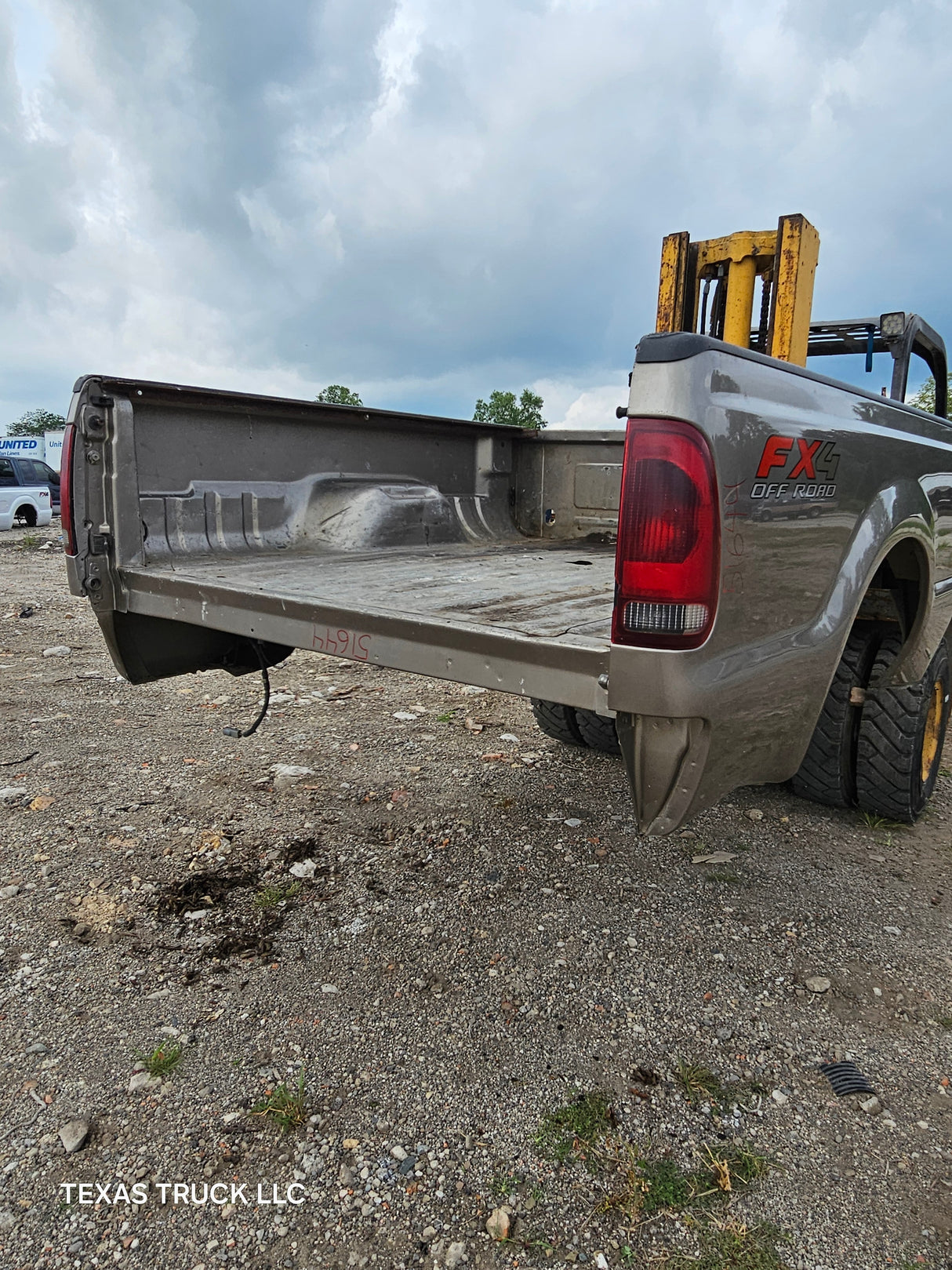 1999-2010 Ford F250 F350 Super Duty 6' 9" Short Bed