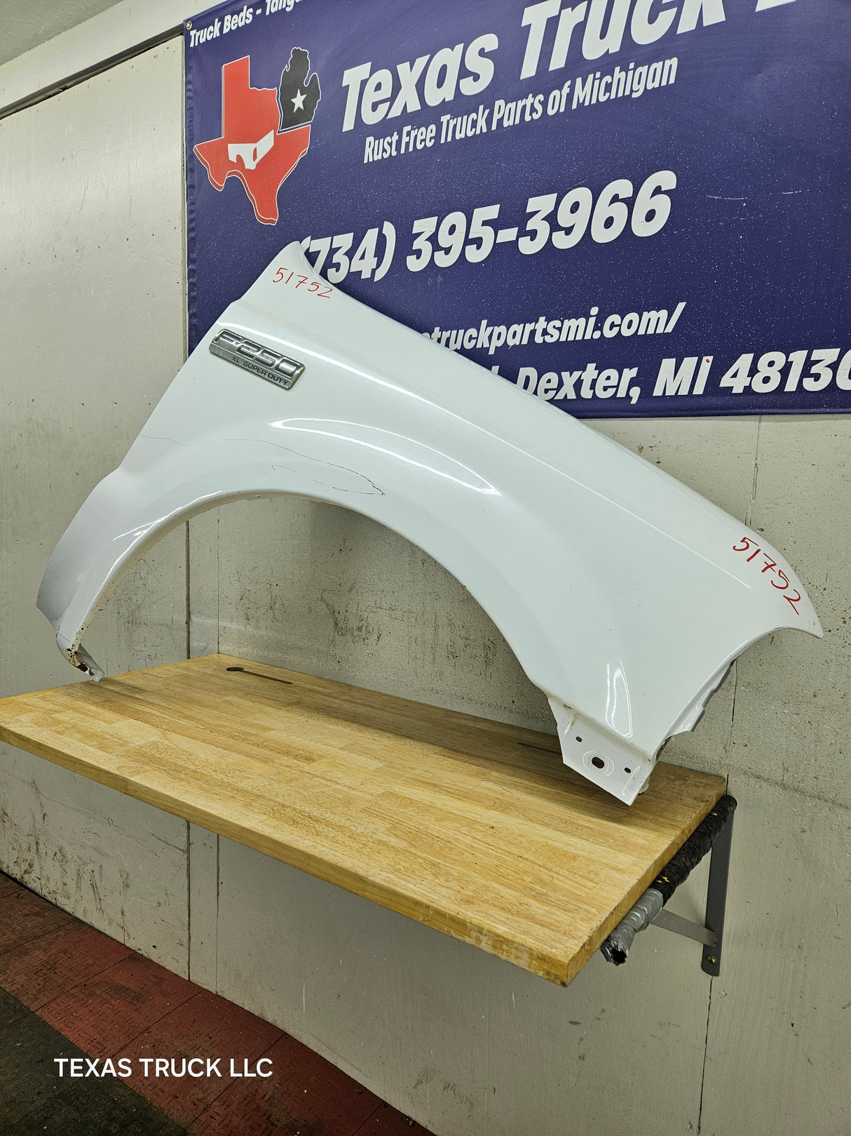 1999-2007 Ford Super Duty F250 F350 F450 F550 / Excursion RH Passenger Side Fender