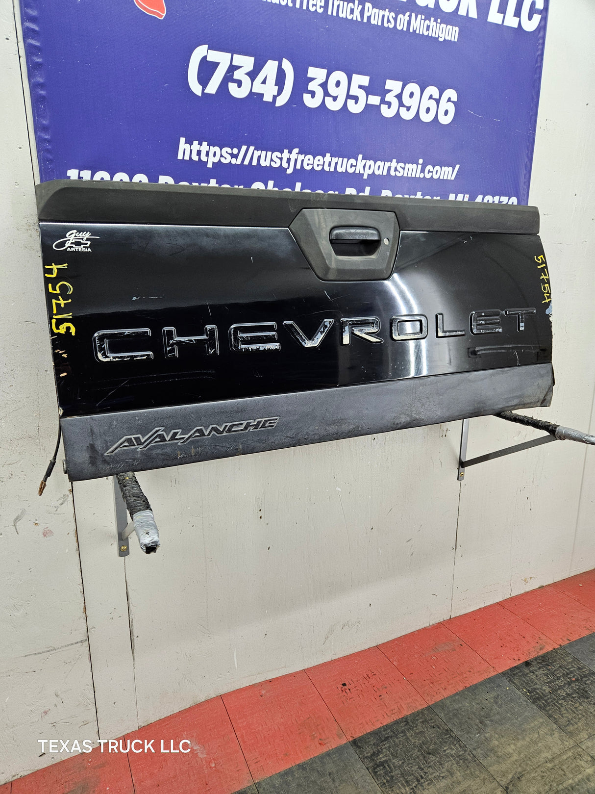 2002-2006 Chevrolet Avalanche 1500 2500 Tailgate