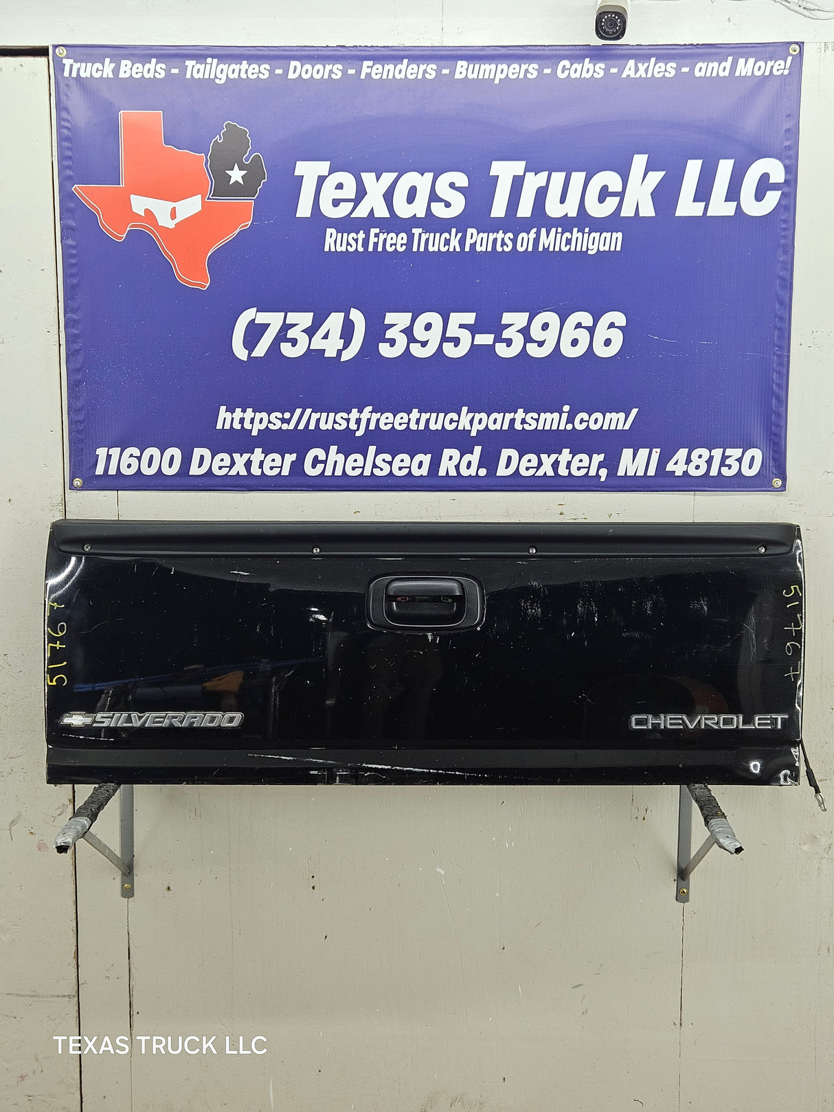 1999-2006 Chevrolet Silverado / GMC Sierra 1500 2500 3500 Tailgate