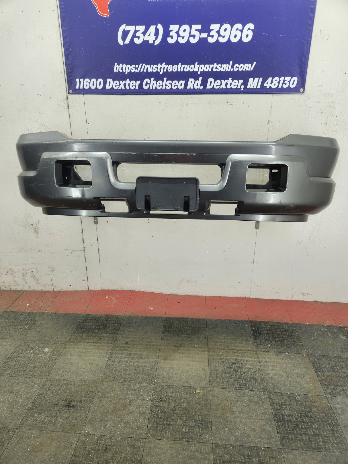 1999-2004 Ford Super Duty F250 F350 F450 F550 Front Bumper