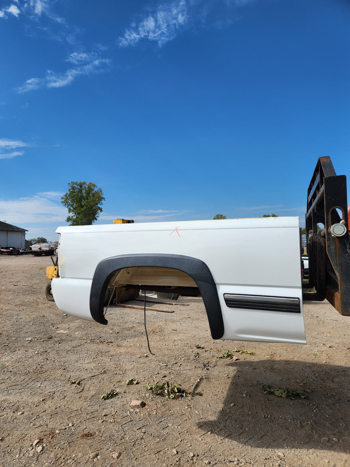 1999-2006 Chevrolet Silverado / GMC Sierra 1500 2500 3500 HD 6' 6" Short Bed