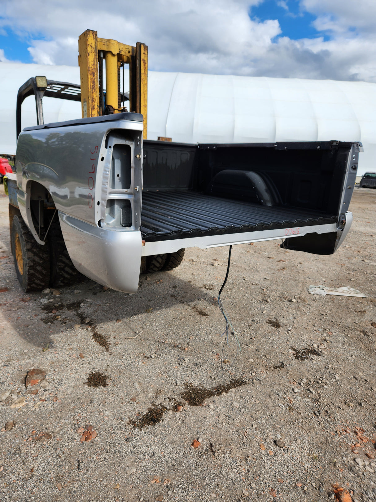 1999-2007 Chevrolet Silverado / GMC Sierra 1500 5' 8" Short Truck Bed