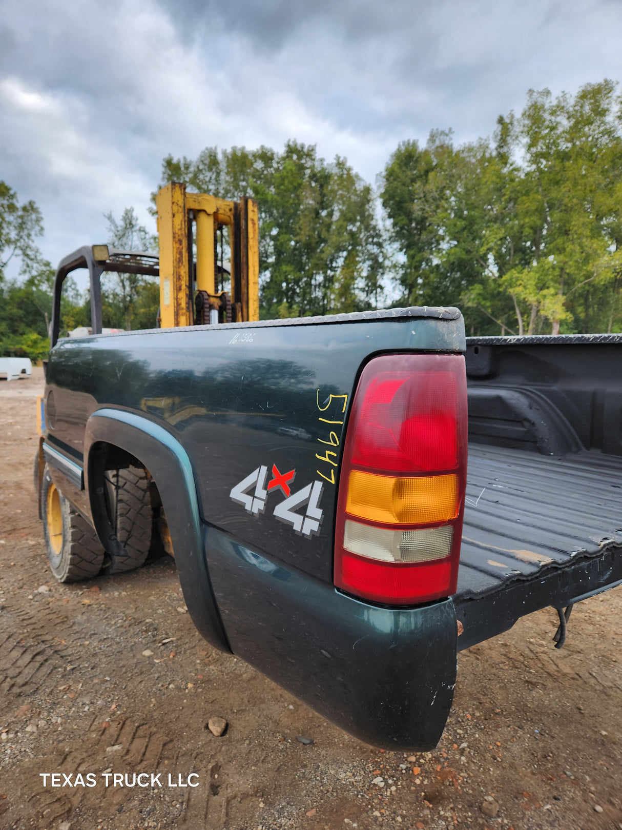 1999-2006 Chevrolet / GMC 8' Long Bed