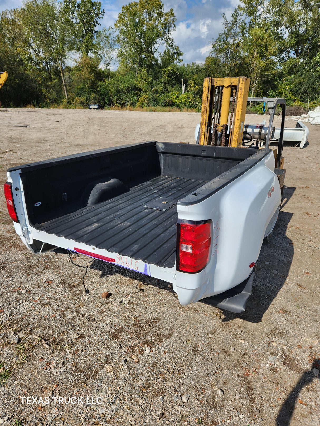 2014-2019 Chevrolet Silverado / GMC Sierra 3500 HD 8' Dually Bed