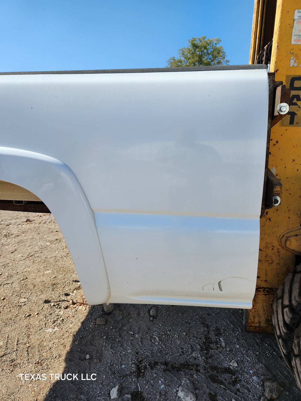 1999-2006 Chevrolet Silverado / GMC Sierra 1500 2500 3500 HD 6' 6" Short Bed