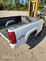 1999-2006 Chevrolet Silverado / GMC Sierra 1500 2500 3500 HD 6' 6" Short Bed