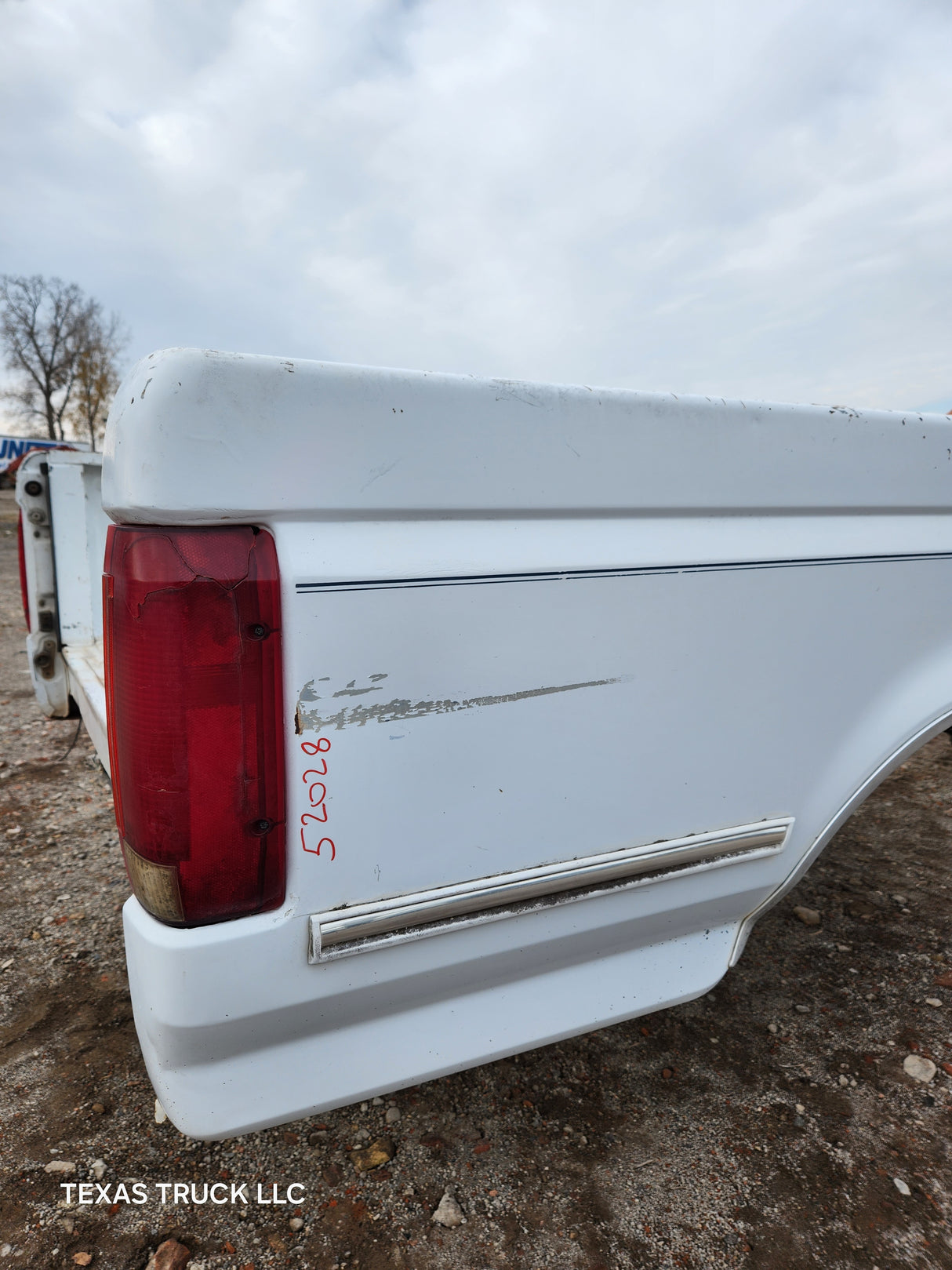 1987-1997 Ford F150 F250 F350 6' 9" Short Bed