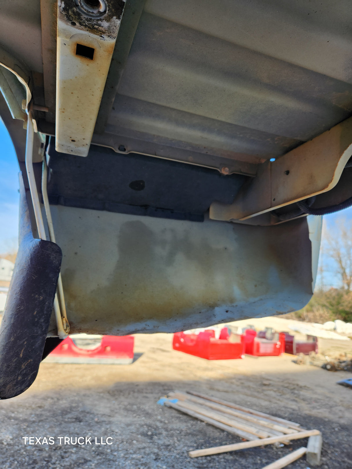 1999-2006 Chevrolet / GMC 6' 6" Short Bed