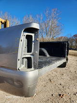 1999-2006 Chevrolet Silverado / GMC Sierra 1500 2500 HD 3500 6' 6" Short Bed