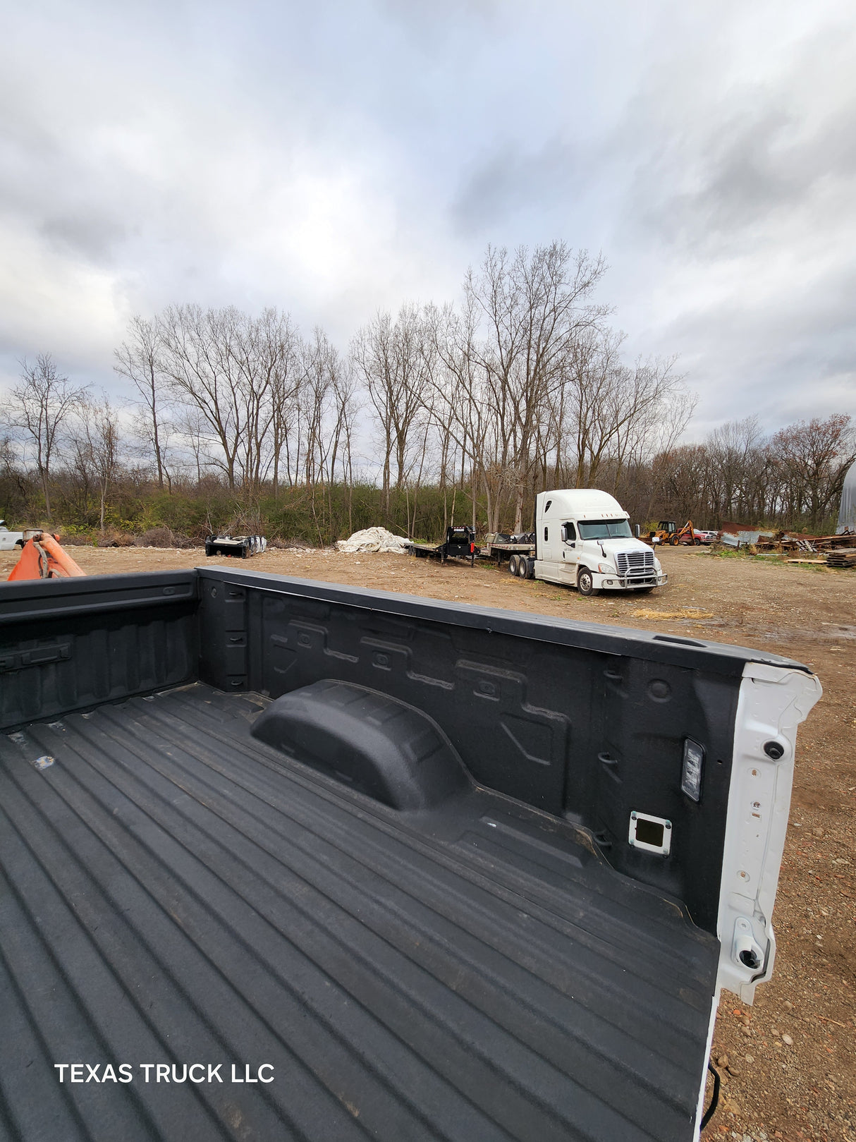 2019-2023 GMC Sierra 6'6" Short Bed