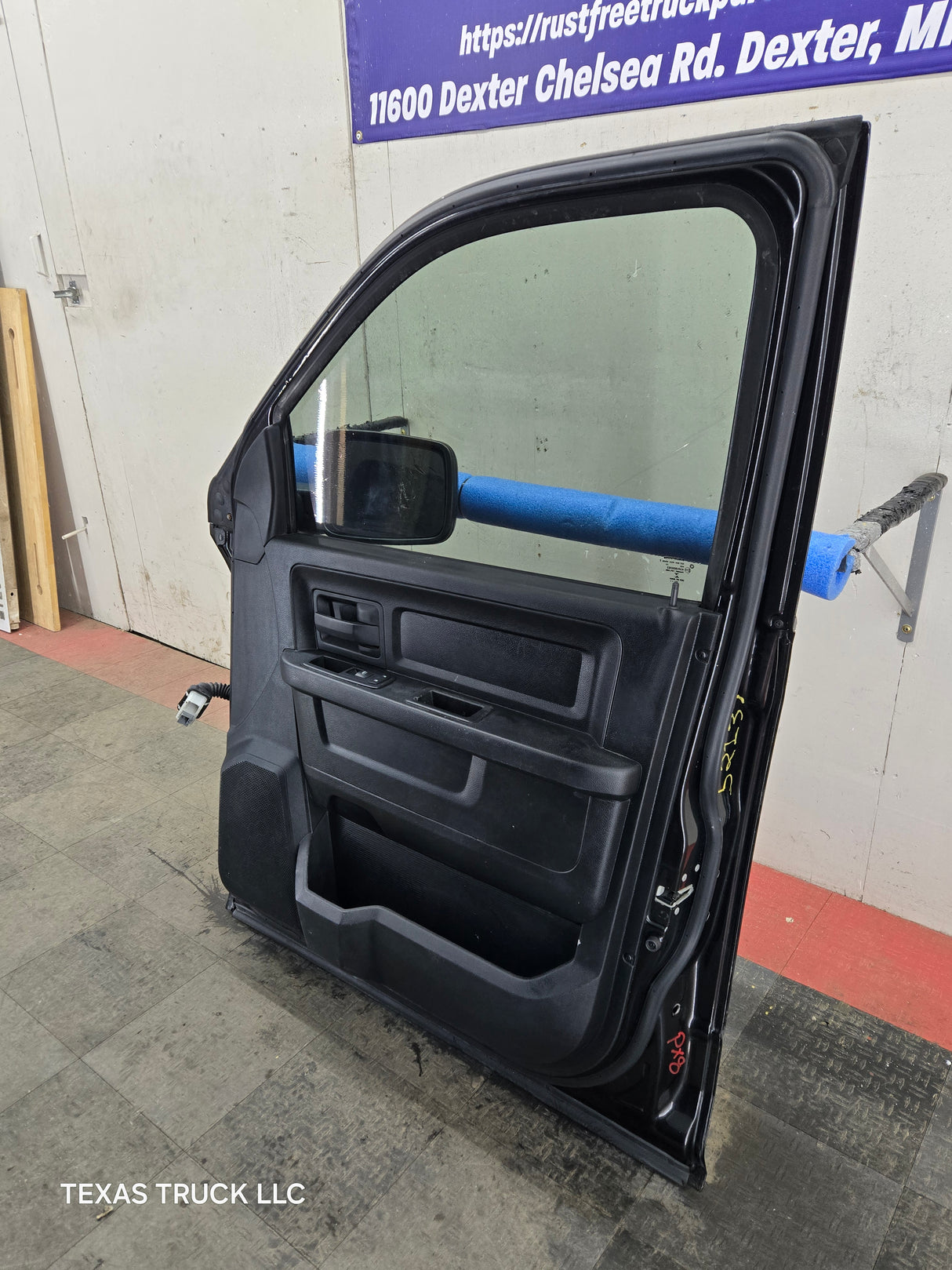 2009-2018 Dodge Ram 4th Gen Passenger Front Quad Cab Door 1500 2500 3500 4500 5500